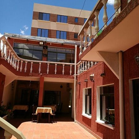Vargas Hotel Tupiza Exterior foto